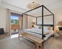 Resale - Villa - Marbella - Puerto Banús