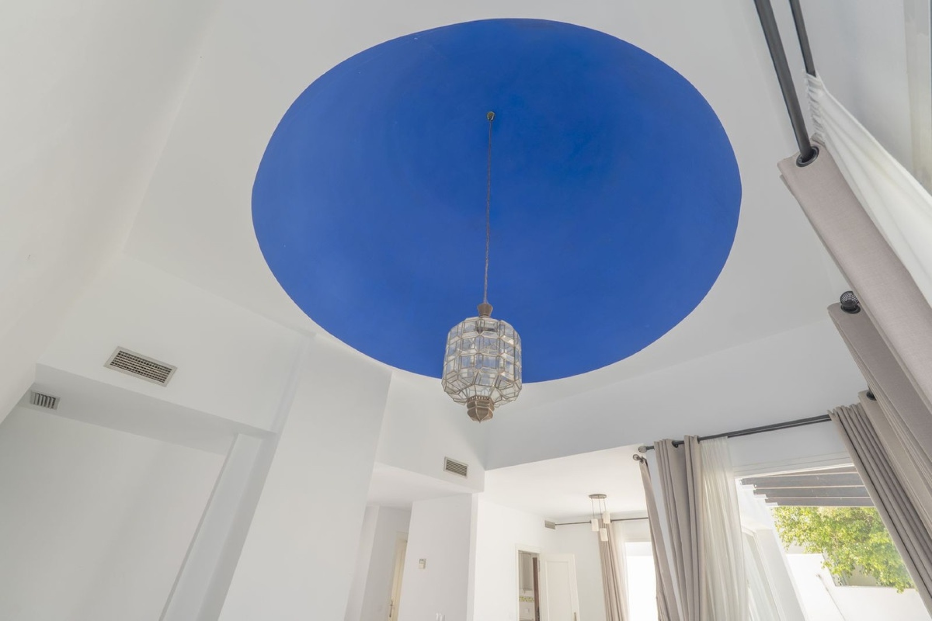 Resale - Villa - Marbella - Puerto Banús