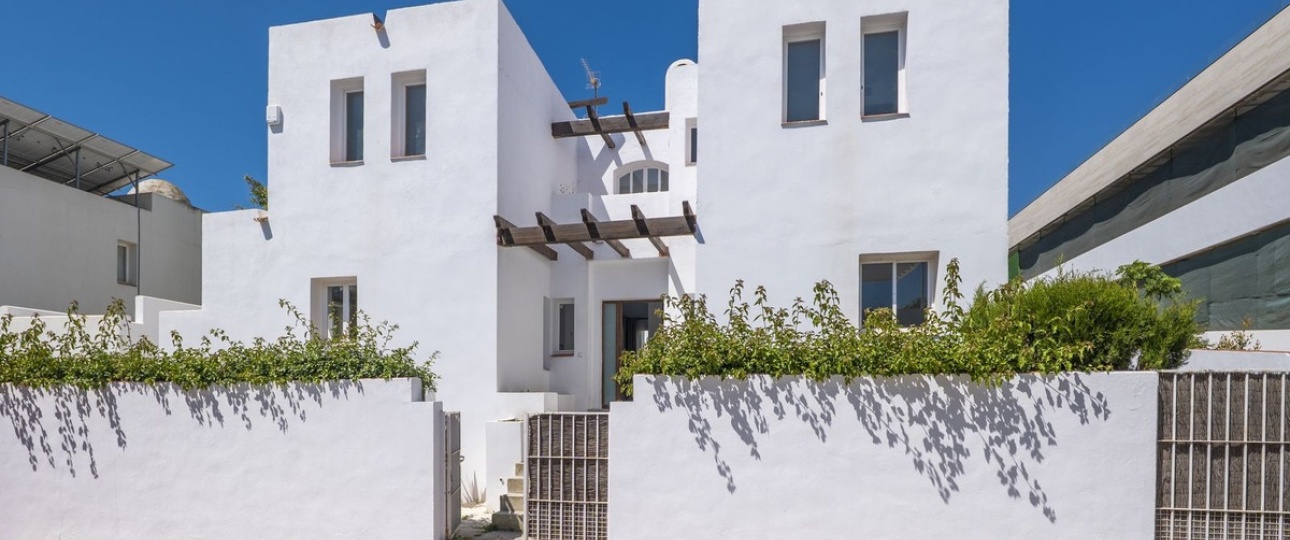 Resale - Villa - Marbella - Puerto Banús