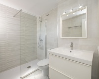 Resale - Villa - Marbella - Puerto Banús