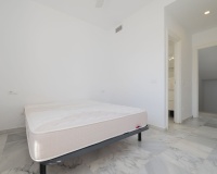 Resale - Villa - Marbella - Puerto Banús