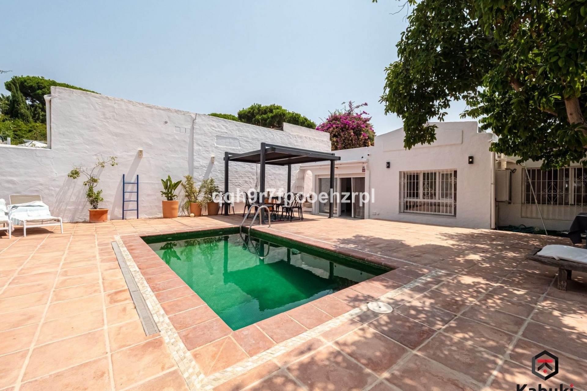 Resale - Villa - Marbella - Reserva de Marbella