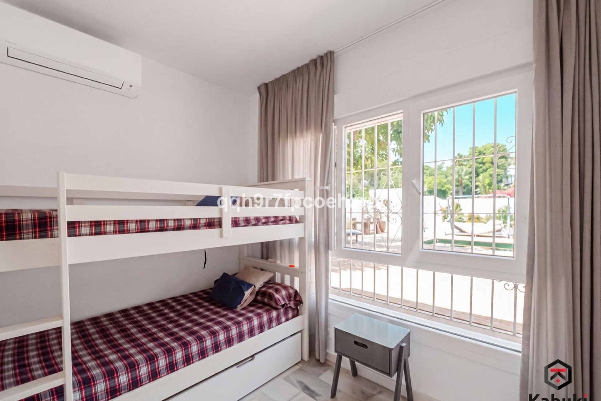 Resale - Villa - Marbella - Reserva de Marbella