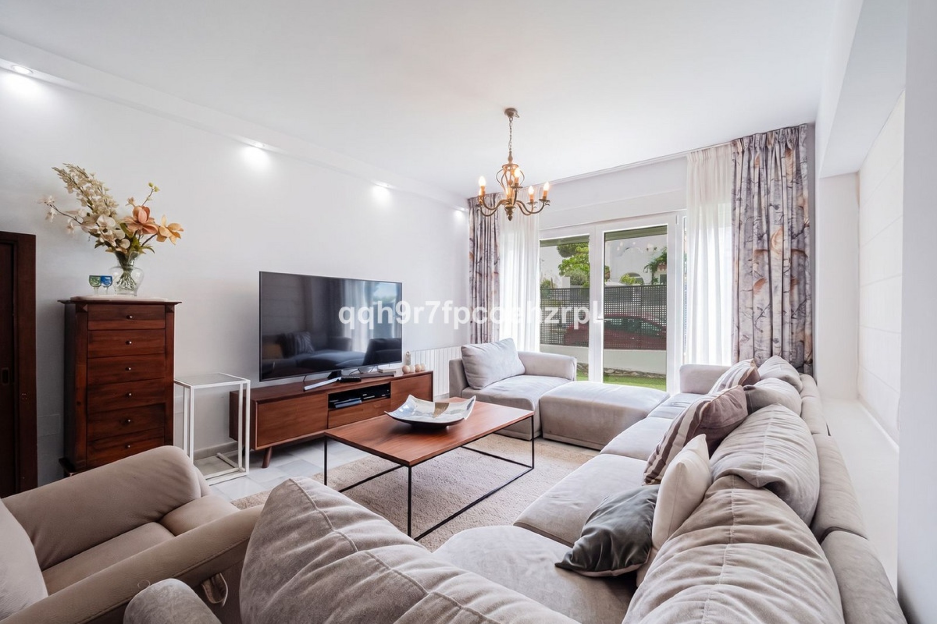 Resale - Villa - Marbella - Reserva de Marbella