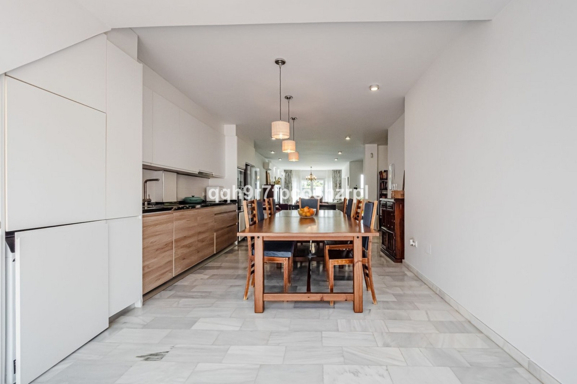 Resale - Villa - Marbella - Reserva de Marbella