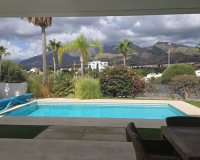 Resale - Villa - Marbella - Río Real