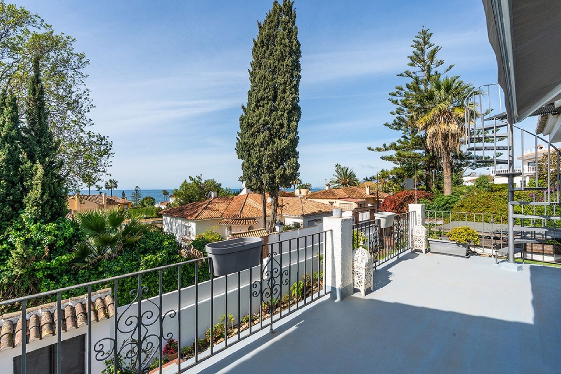 Resale - Villa - Marbella - Río Real