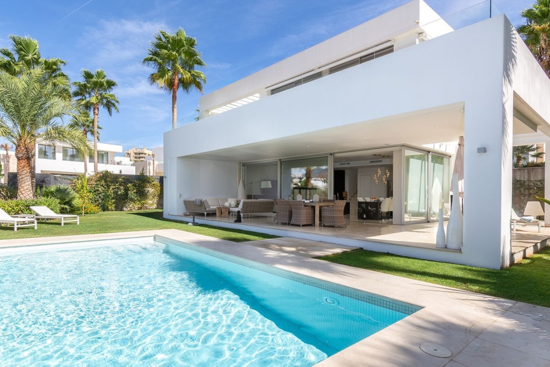 Resale - Villa - Marbella - Río Real