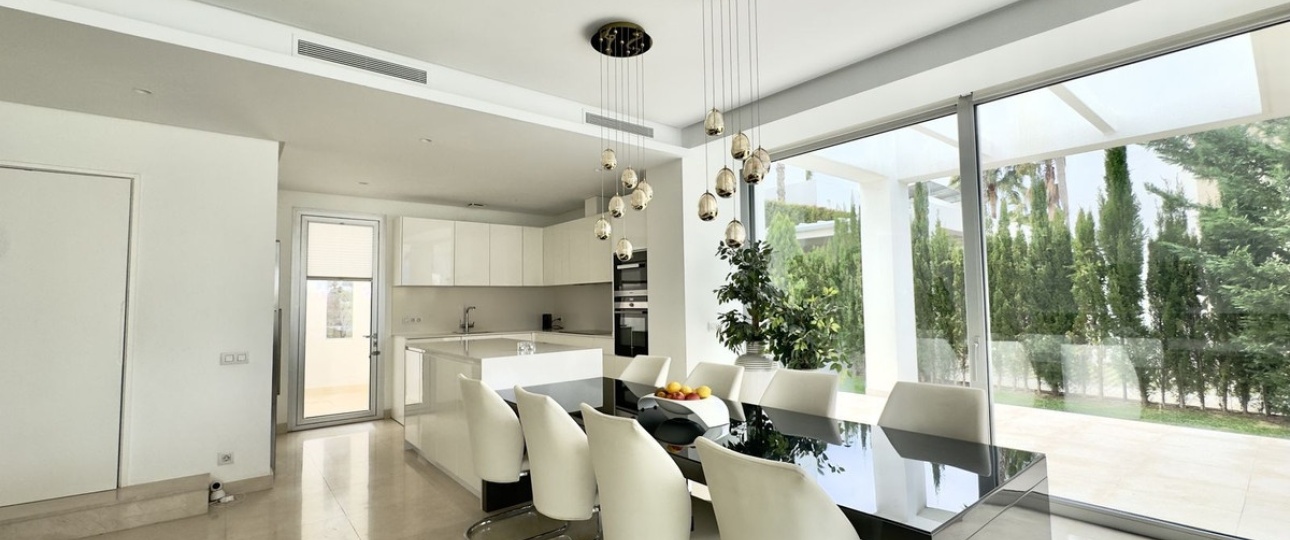 Resale - Villa - Marbella - Río Real