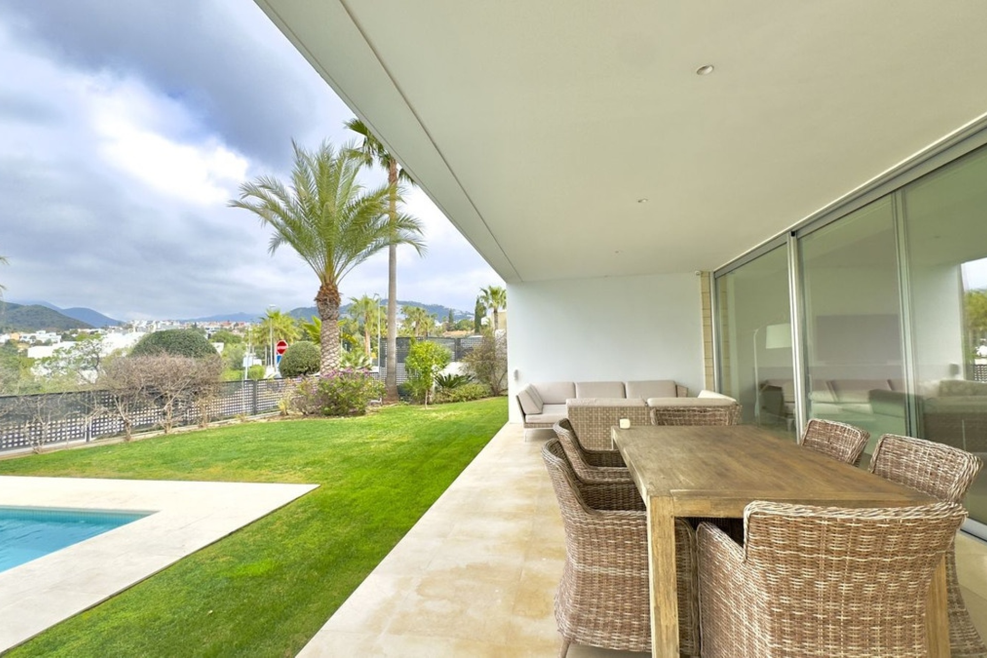 Resale - Villa - Marbella - Río Real