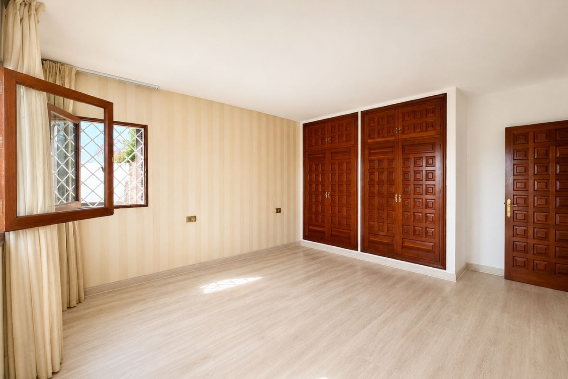 Resale - Villa - Marbella - Río Real