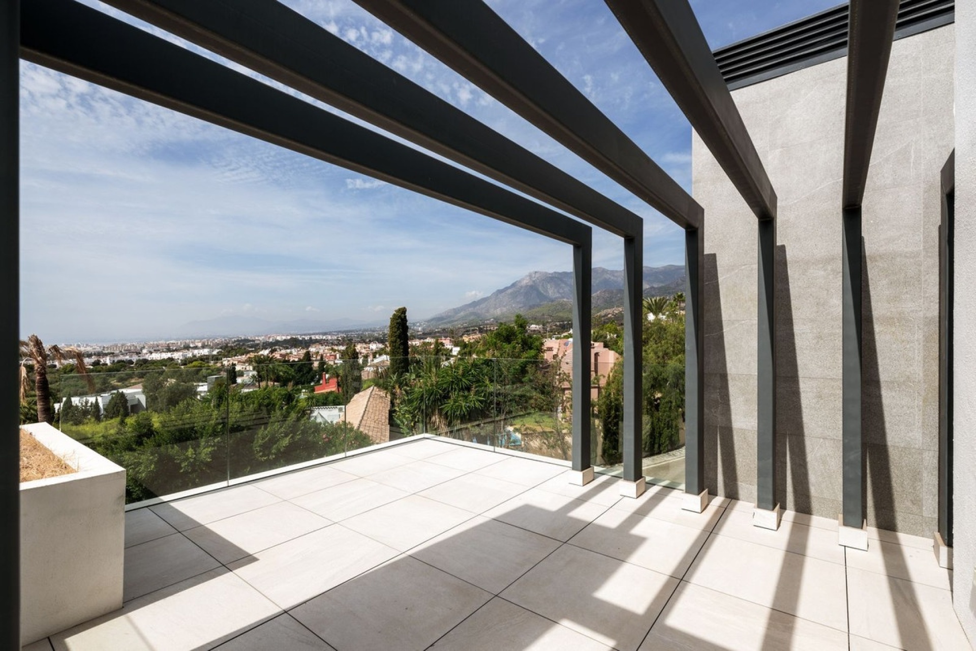 Resale - Villa - Marbella - Río Real