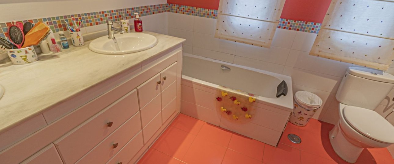 Resale - Villa - Marbella - San Pedro de Alcántara