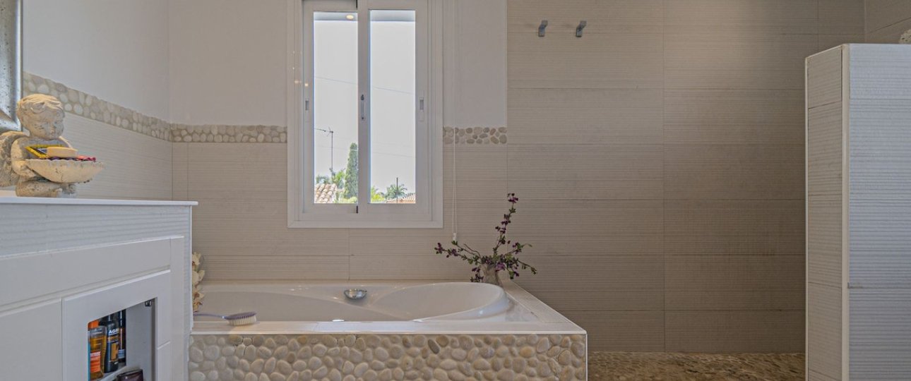 Resale - Villa - Marbella - San Pedro de Alcántara