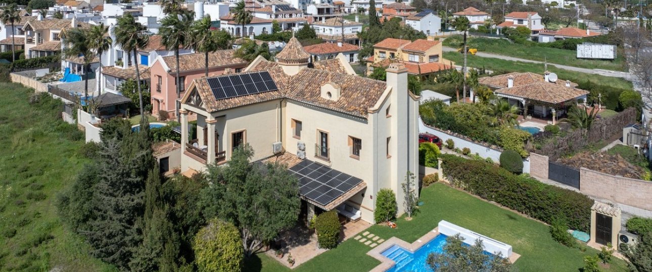 Resale - Villa - Marbella - San Pedro de Alcántara