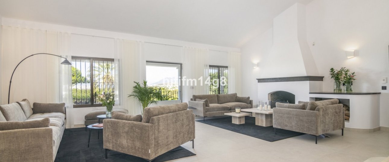 Resale - Villa - Marbella - San Pedro de Alcántara