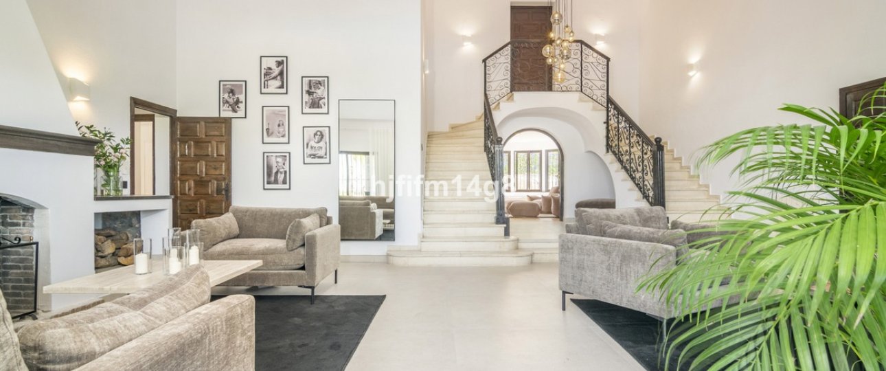 Resale - Villa - Marbella - San Pedro de Alcántara