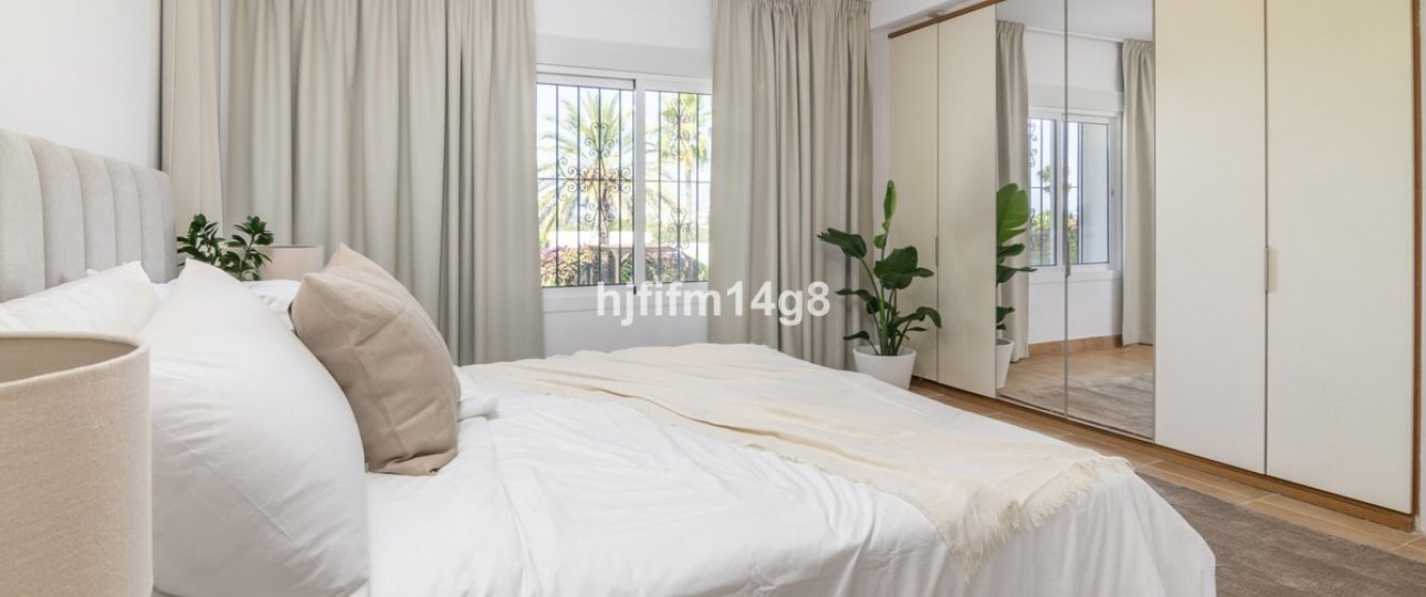 Resale - Villa - Marbella - San Pedro de Alcántara