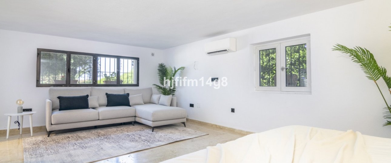 Resale - Villa - Marbella - San Pedro de Alcántara