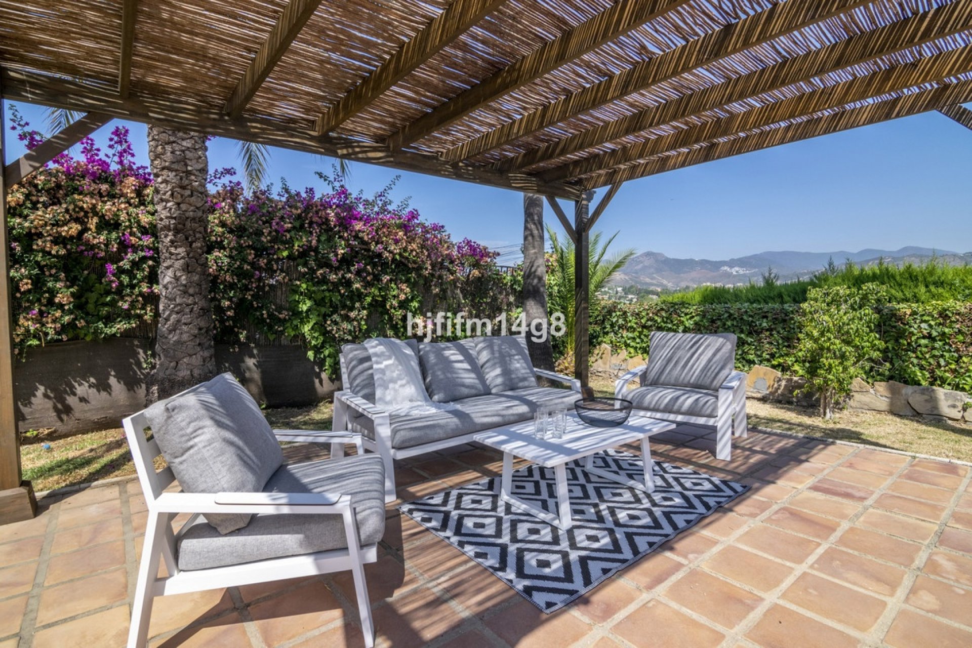Resale - Villa - Marbella - San Pedro de Alcántara