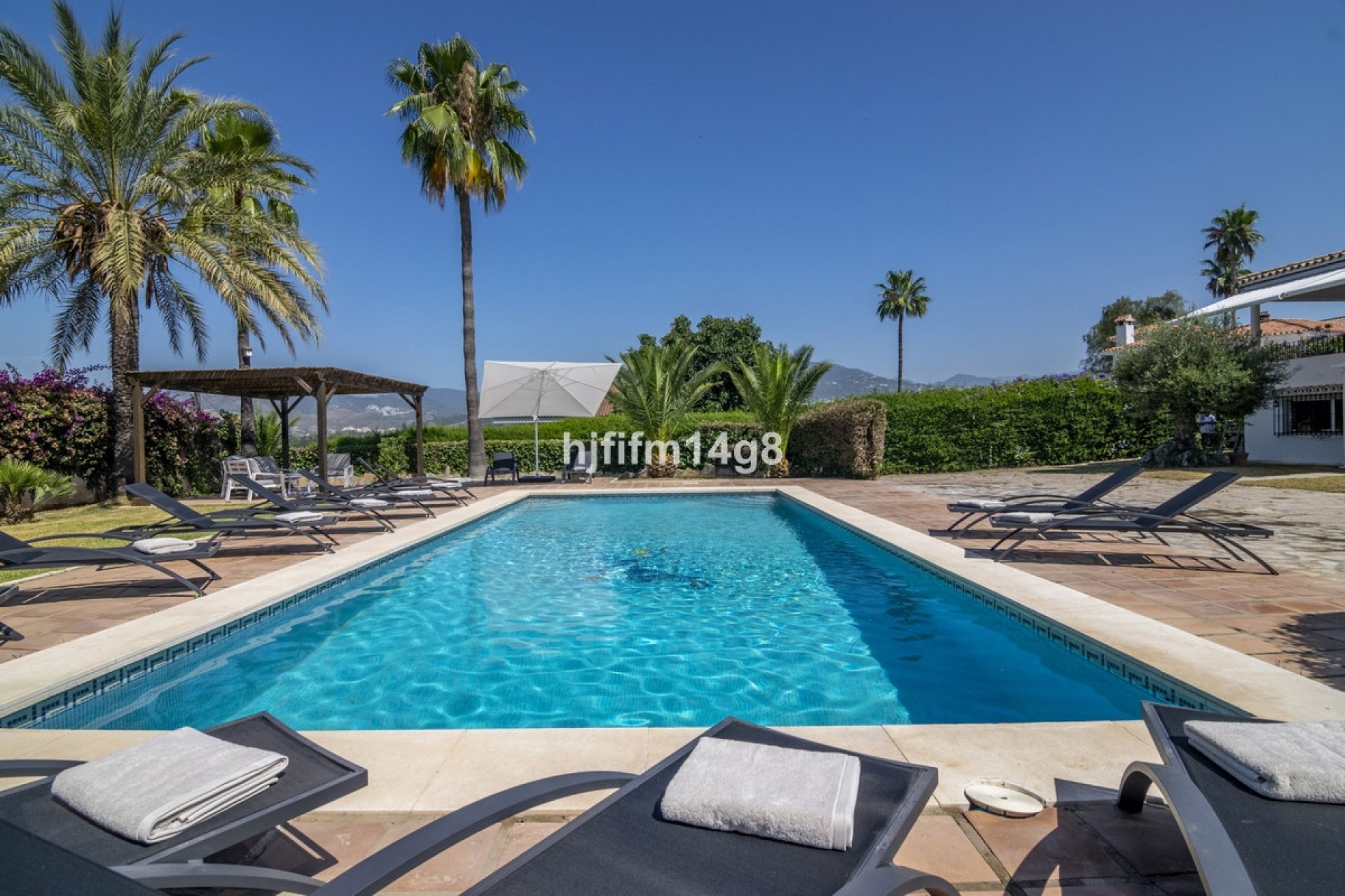 Resale - Villa - Marbella - San Pedro de Alcántara