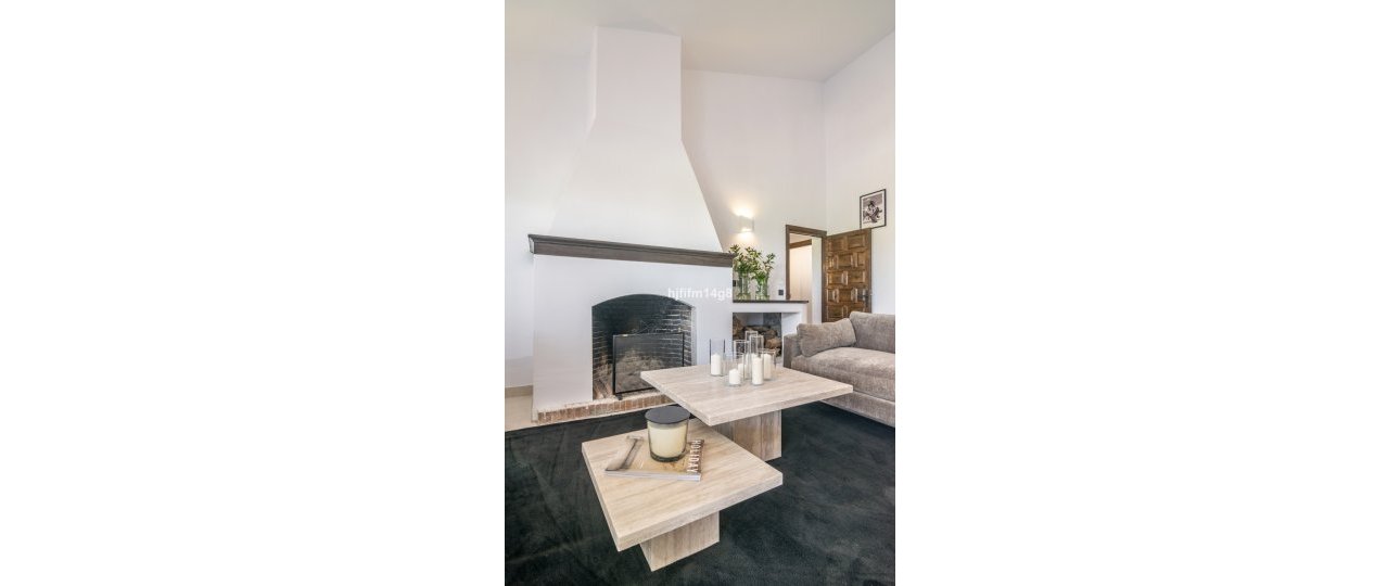 Resale - Villa - Marbella - San Pedro de Alcántara