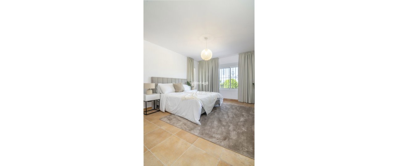 Resale - Villa - Marbella - San Pedro de Alcántara