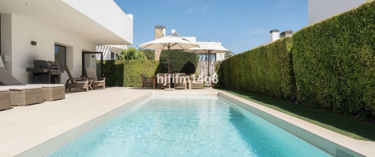 Resale - Villa - Marbella - San Pedro de Alcántara