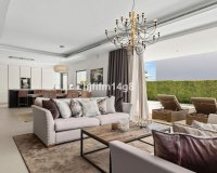 Resale - Villa - Marbella - San Pedro de Alcántara