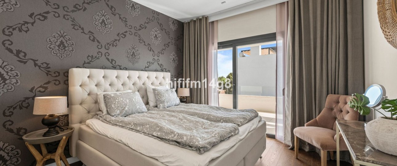 Resale - Villa - Marbella - San Pedro de Alcántara
