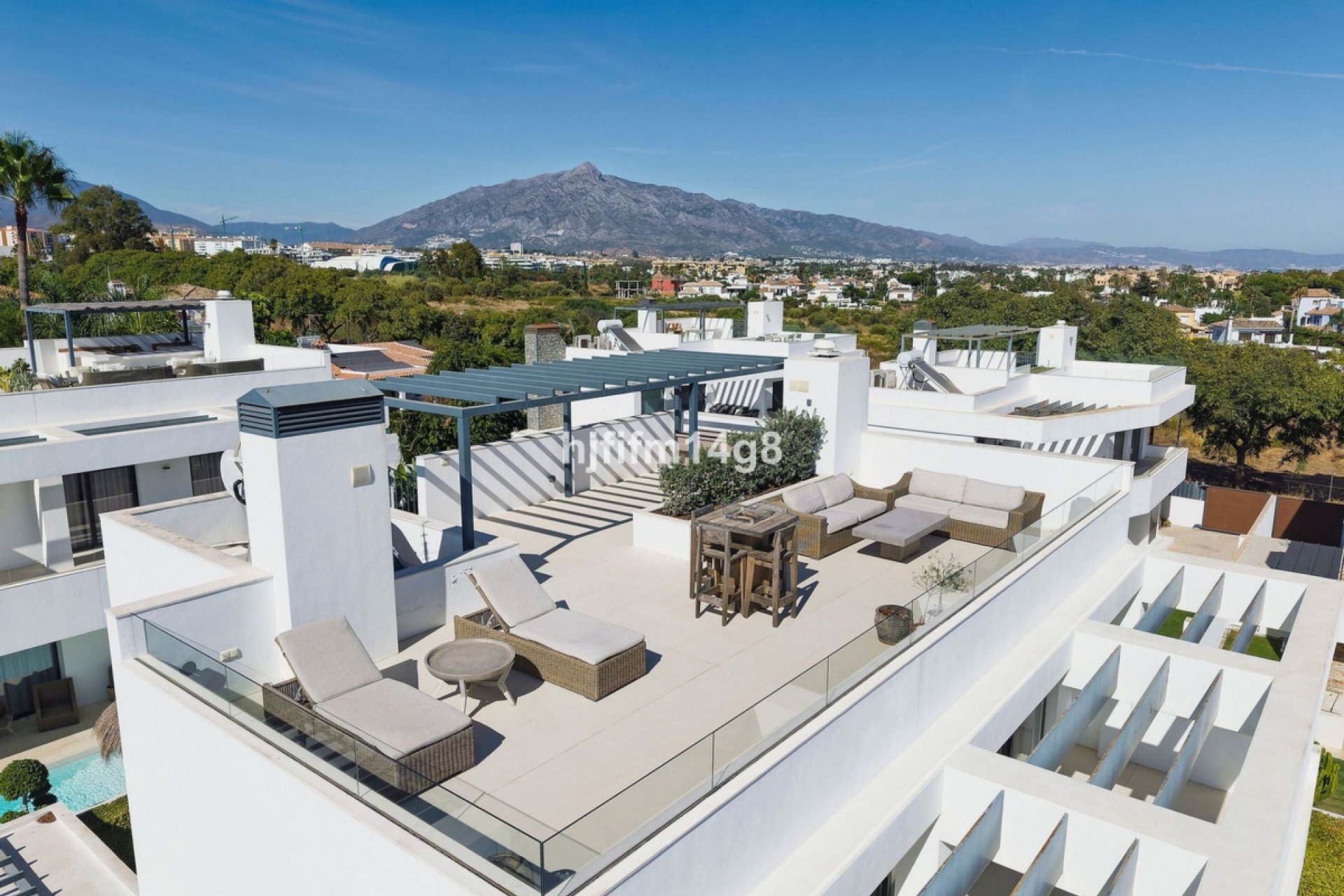 Resale - Villa - Marbella - San Pedro de Alcántara