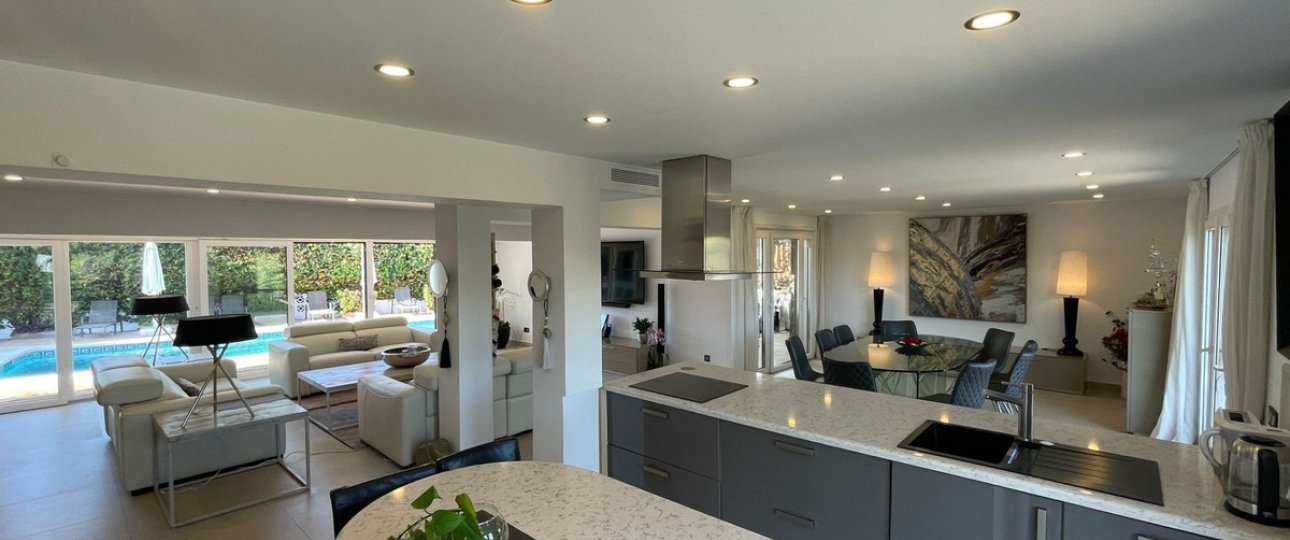 Resale - Villa - Marbella - San Pedro de Alcántara