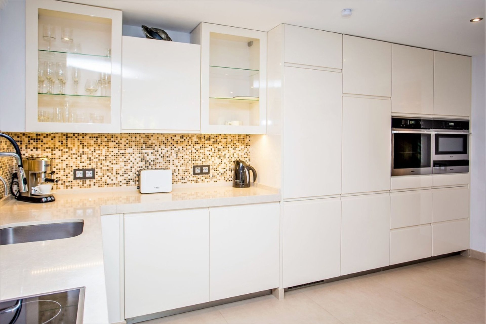 Resale - Villa - Marbella - San Pedro de Alcántara