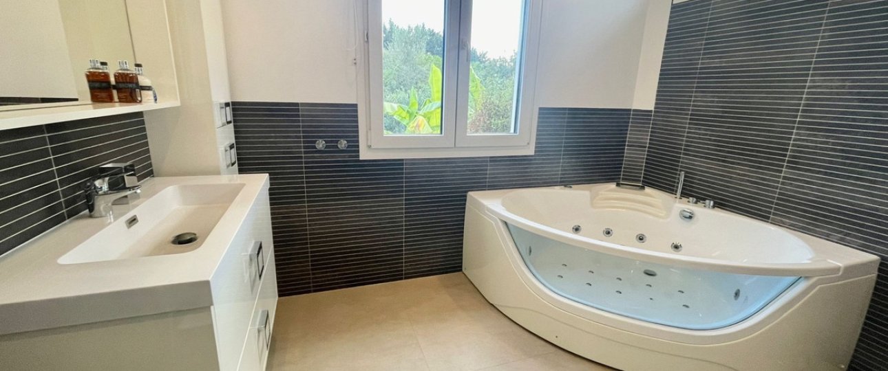 Resale - Villa - Marbella - San Pedro de Alcántara