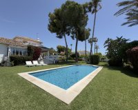 Resale - Villa - Marbella - San Pedro de Alcántara