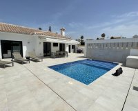 Resale - Villa - Marbella - San Pedro de Alcántara