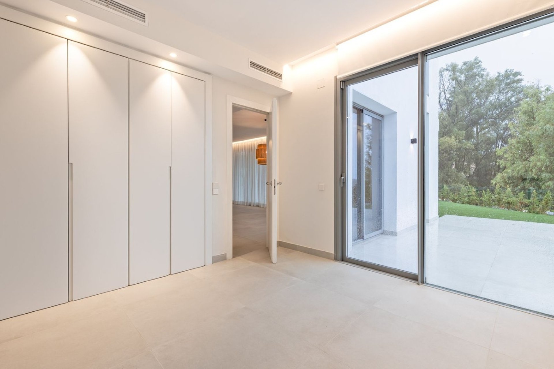 Resale - Villa - Marbella - San Pedro de Alcántara