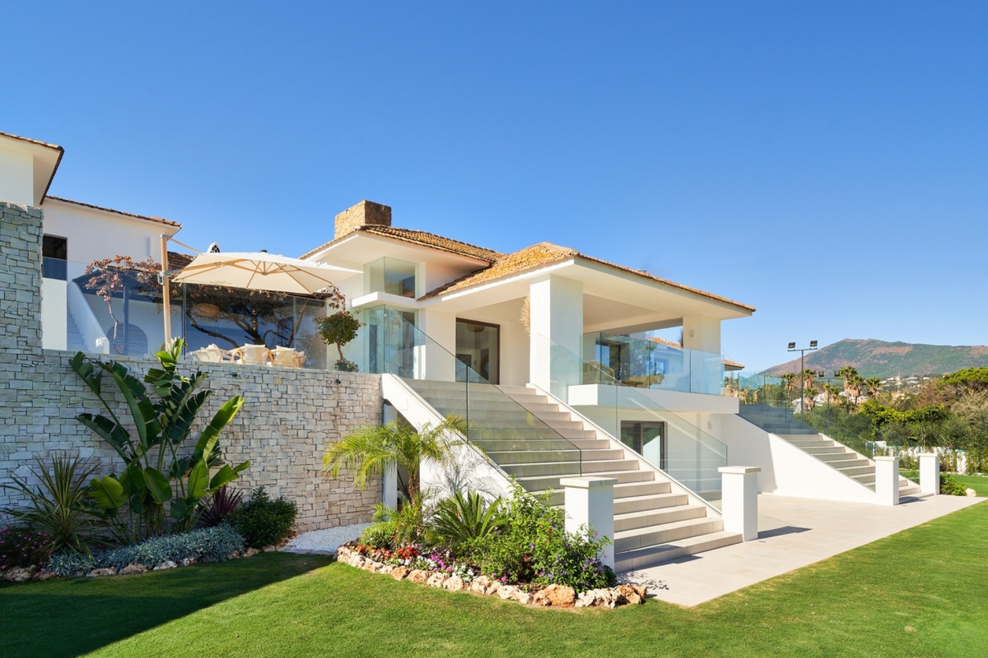 Resale - Villa - Marbella - San Pedro de Alcántara