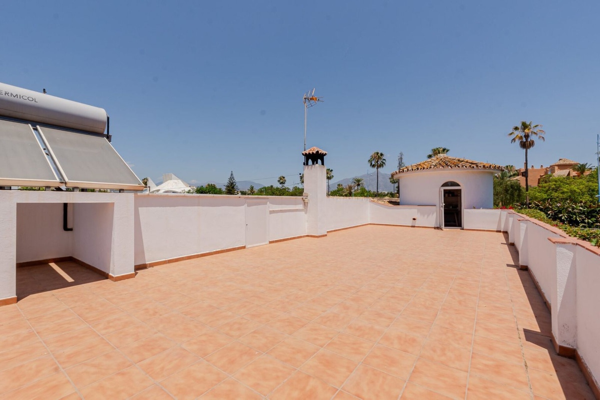 Resale - Villa - Marbella - San Pedro de Alcántara
