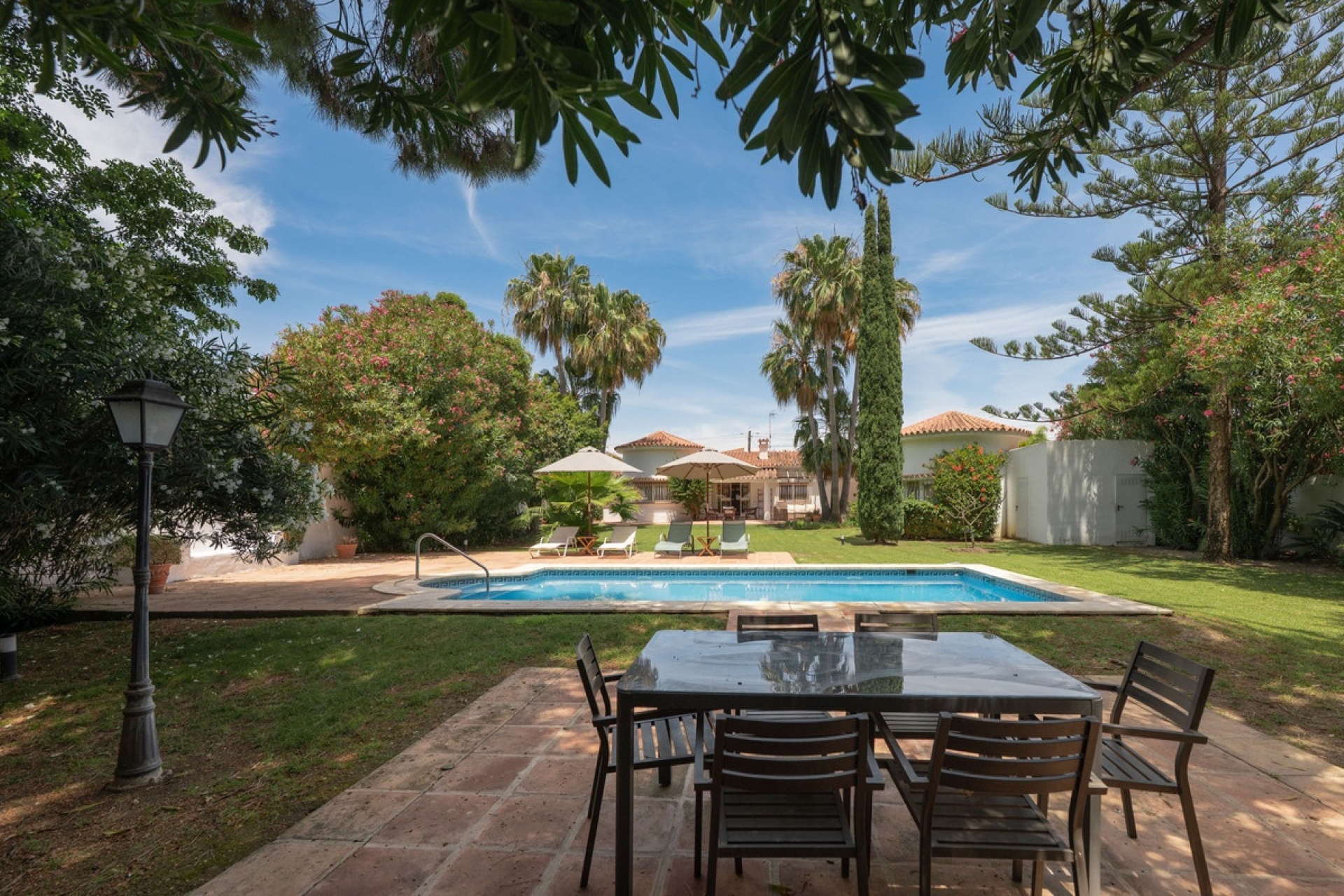 Resale - Villa - Marbella - San Pedro de Alcántara