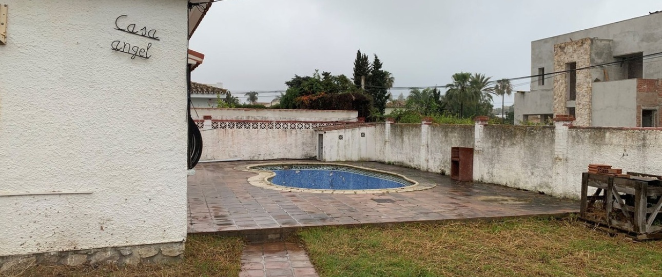 Resale - Villa - Marbella - San Pedro de Alcántara