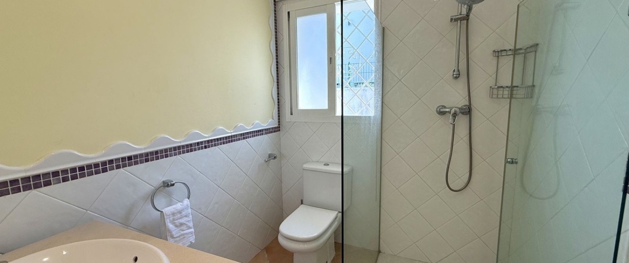 Resale - Villa - Marbella - San Pedro de Alcántara