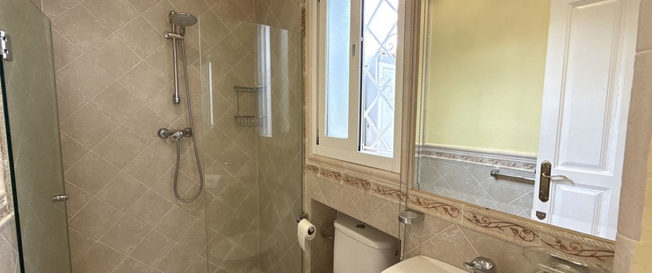 Resale - Villa - Marbella - San Pedro de Alcántara