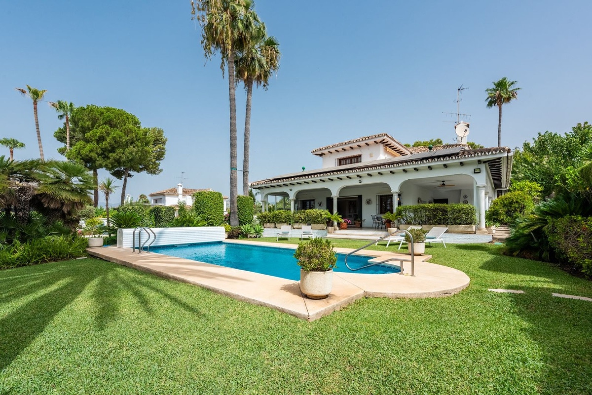 Resale - Villa - Marbella - San Pedro de Alcántara