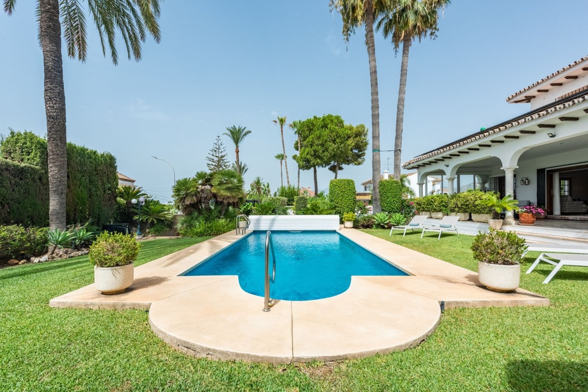 Resale - Villa - Marbella - San Pedro de Alcántara