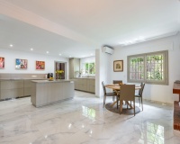 Resale - Villa - Marbella - San Pedro de Alcántara