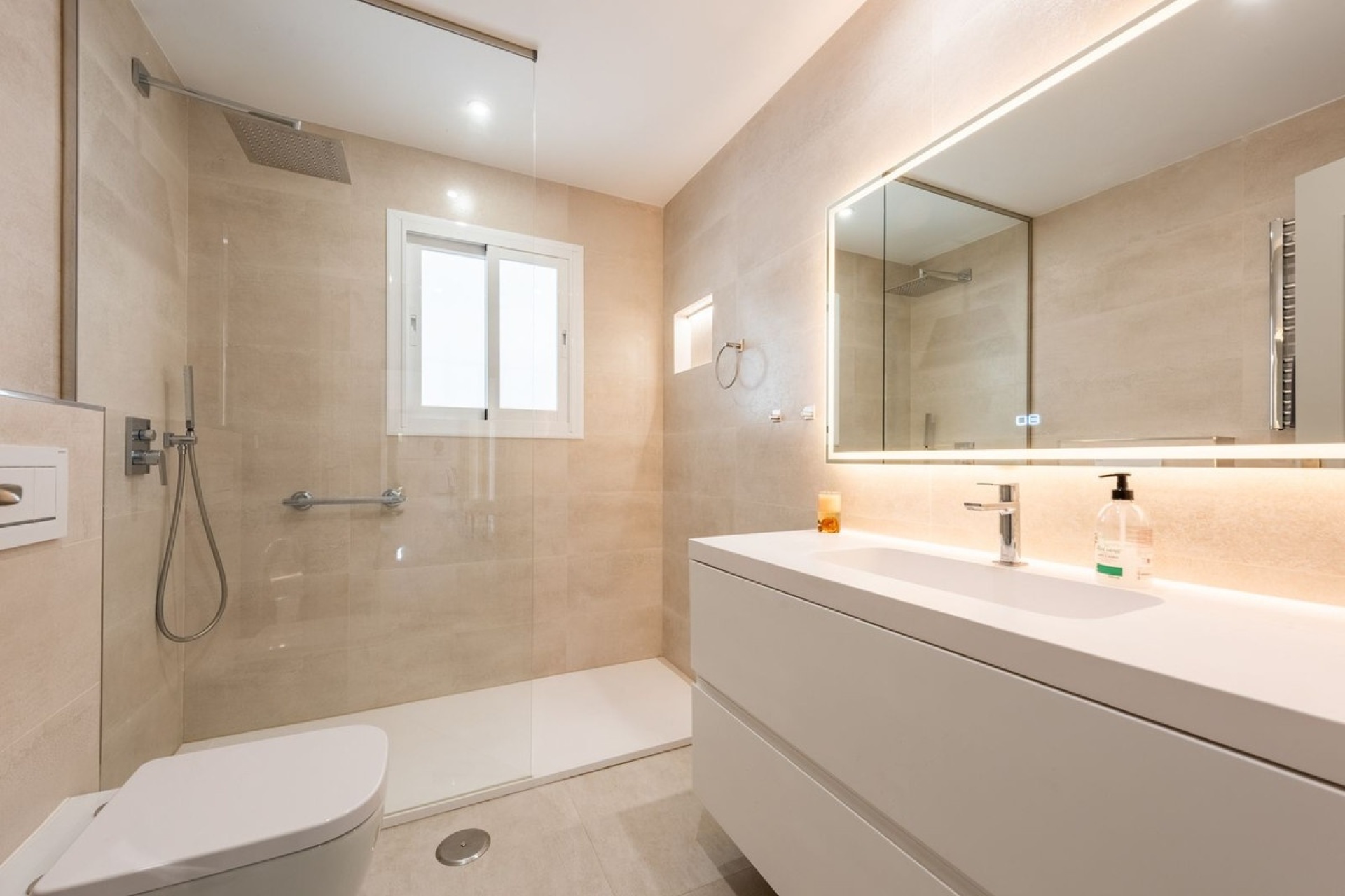 Resale - Villa - Marbella - San Pedro de Alcántara