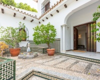 Resale - Villa - Marbella - San Pedro de Alcántara