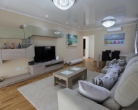 Resale - Villa - Marbella - San Pedro de Alcántara