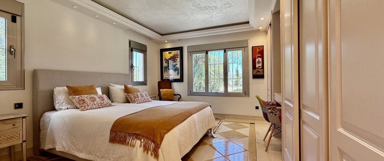 Resale - Villa - Marbella - San Pedro de Alcántara